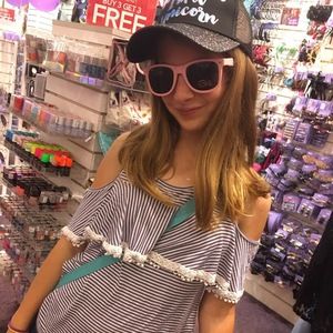 Meet your Posher, Haley